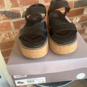 Franco Sarto Black Leather Platform Sandals